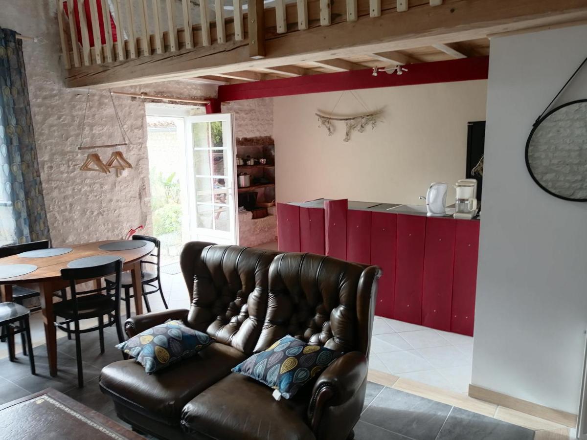 Bed and Breakfast Tetes A L'Air Montils Exterior foto