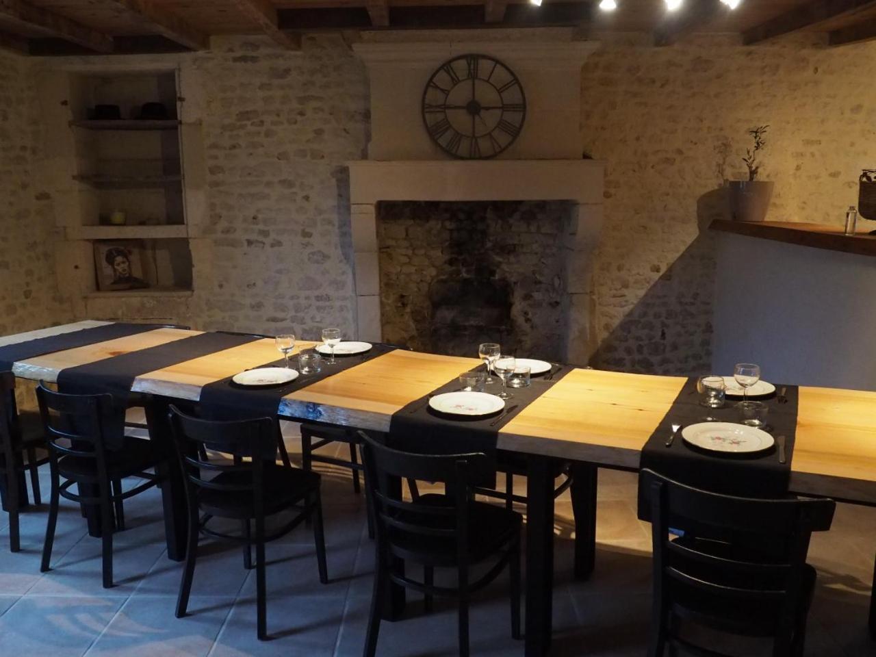 Bed and Breakfast Tetes A L'Air Montils Exterior foto