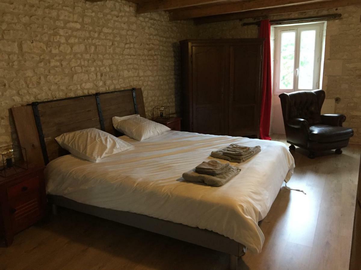 Bed and Breakfast Tetes A L'Air Montils Exterior foto