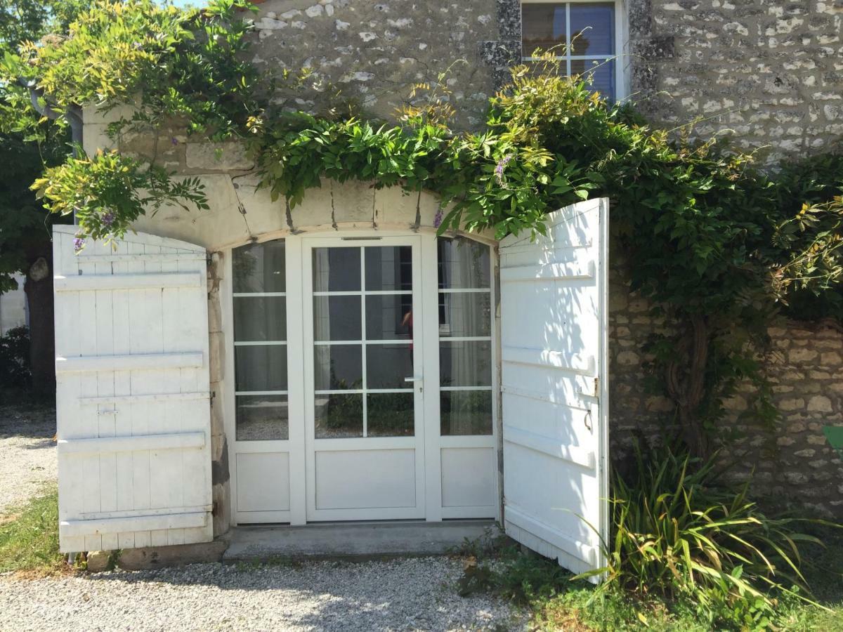 Bed and Breakfast Tetes A L'Air Montils Exterior foto