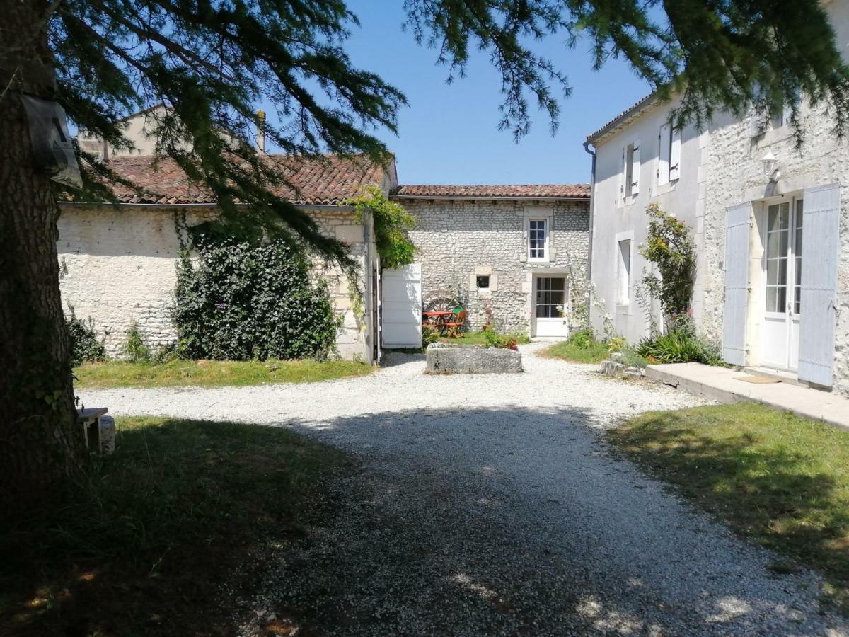 Bed and Breakfast Tetes A L'Air Montils Exterior foto